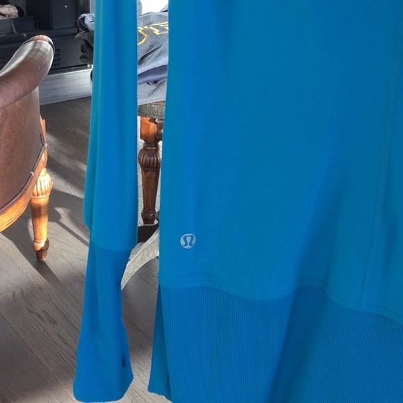 Lululemon classic in stride long jacket - Picture 7 of 10